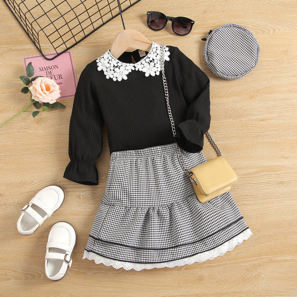 Conjunto Infantil 3 Piezas: Blusa de Encaje, Falda Cuadrillé y Gorro