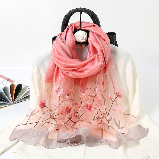 Foulard de Seda Dorado con Bordados - Chal Cheongsam Elegante