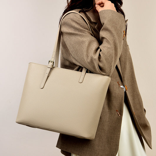 Bolsa de Hombro Commuter de Gran Capacidad y Diseño Versátil - Image 3