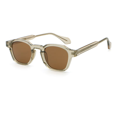 Classic fashion sunglasses with a black and tortoiseshell quadrilateral frame and dark green lenses, angled view. - Image 7