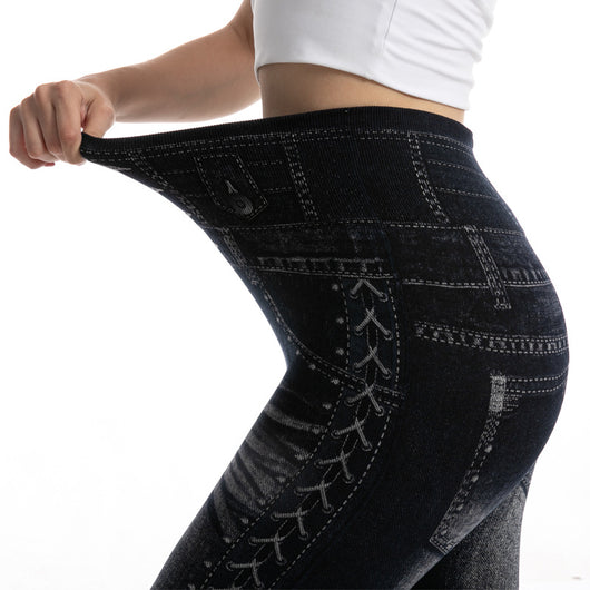 Pantalones Capri Slim Fit Transpirables en Negro - Image 15