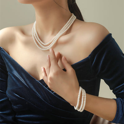Collar de Perlas de Agua Dulce en Tres Capas - Image 10