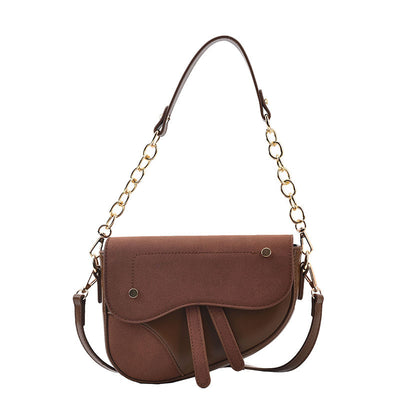 Bolso Bandolera Saddle con Cadena de Remaches Personalizables - Image 8