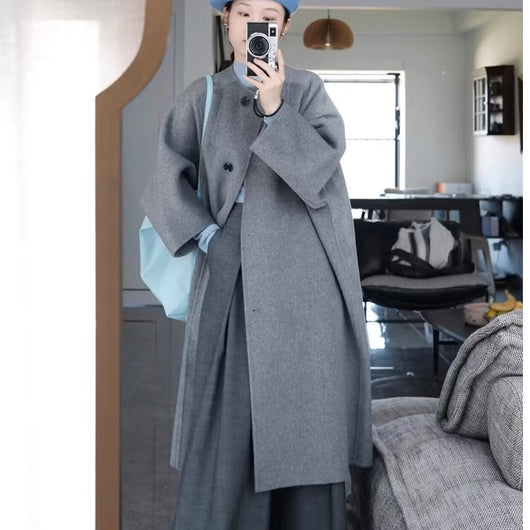 Abrigo de Lana Gris Elegante de Largo Medio para Mujer - Image 3