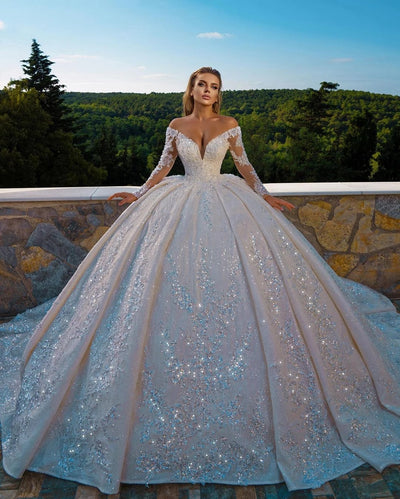 Vestido de Novia Largo Brillante con Lentejuelas, Cintura Ajustada y Espalda Descubierta - Image 10