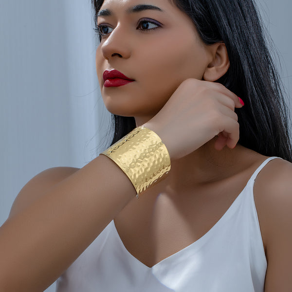Pulsera Ancha Dorada Premium Ajustable para Mujer