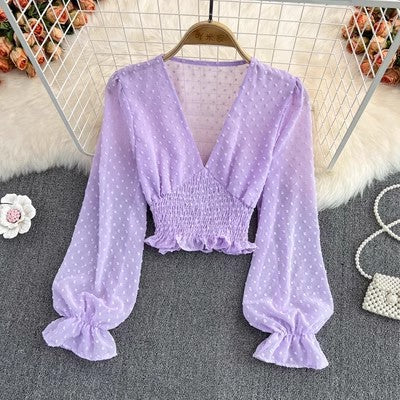 Blusa Estilo Occidental con Escote V, Lunares y Cintura Ajustada - Image 10