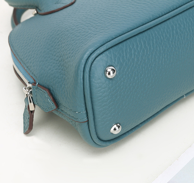 Bolso Bandolera de Cuero Genuino para Mujer - Diseño Minimalista - Image 45