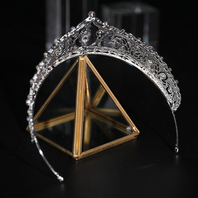 Corona Nupcial Estilo Europeo para Maquillaje de Boda - Image 4