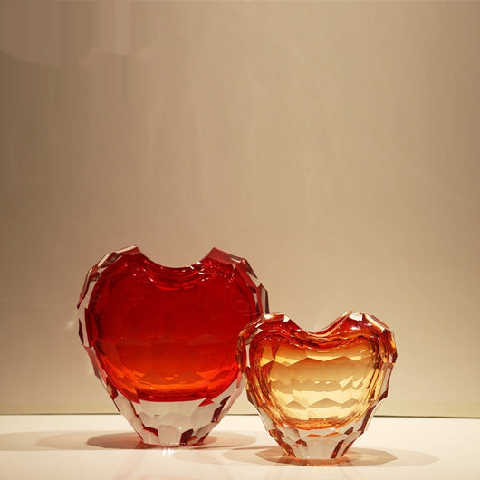 Jarrón de Cristal en Forma de Corazón con Degradado Rojo - Adorno de Lujo - Image 13