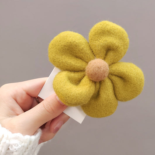 Estuche Redondo de Cuero Sintético Afelpado con Diseño de Flor - Image 13