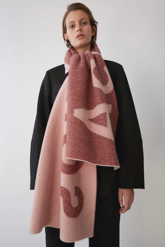 Bufanda de Lana Nórdica Tejida con Logo Designer para Otoño e Invierno - Image 12