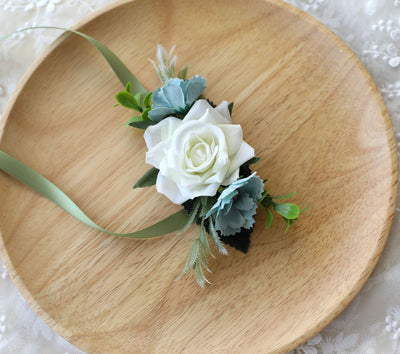 Empaque de Regalo con Decoración Floral y Rosas Simuladas - Image 5