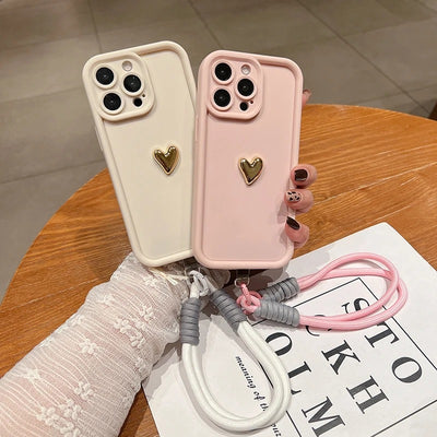 Funda de Silicona para Celular con Diseño de Corazón y Cordón Dorado - Image 21