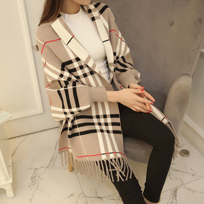 Capa Poncho Escocés con Borlas - Abrigo Elegante para Mujer - Image 10