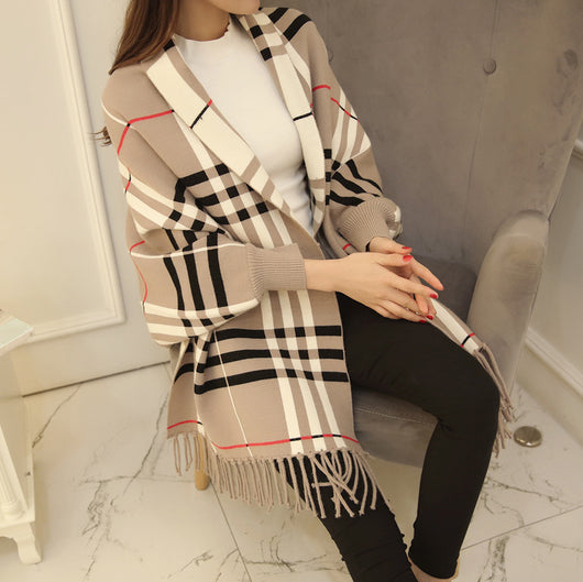 Capa Poncho Escocés con Borlas - Abrigo Elegante para Mujer - Image 10