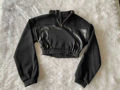 Traje Ajustado de Dos Piezas con Costura de Cuero - Image 19