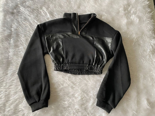 Traje Ajustado de Dos Piezas con Costura de Cuero - Image 19