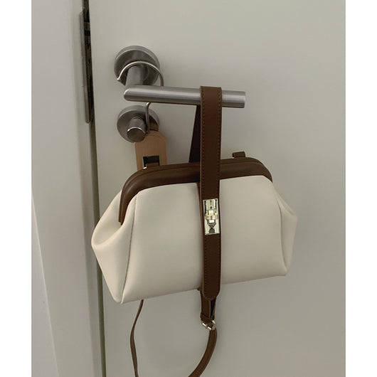 Bolsa Mensajera Retro con Cierre de Botón - Diseño Versátil - Image 5
