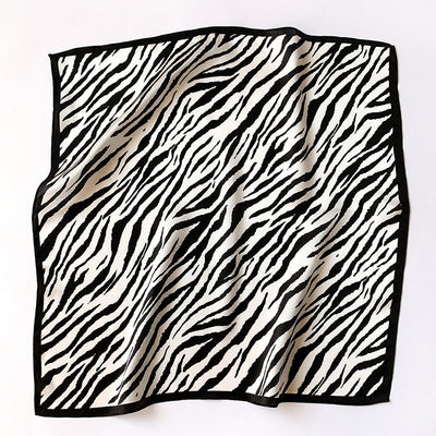 Pañuelo de Seda Cuadrado 53cm con Rayas Elegantes - Image 6