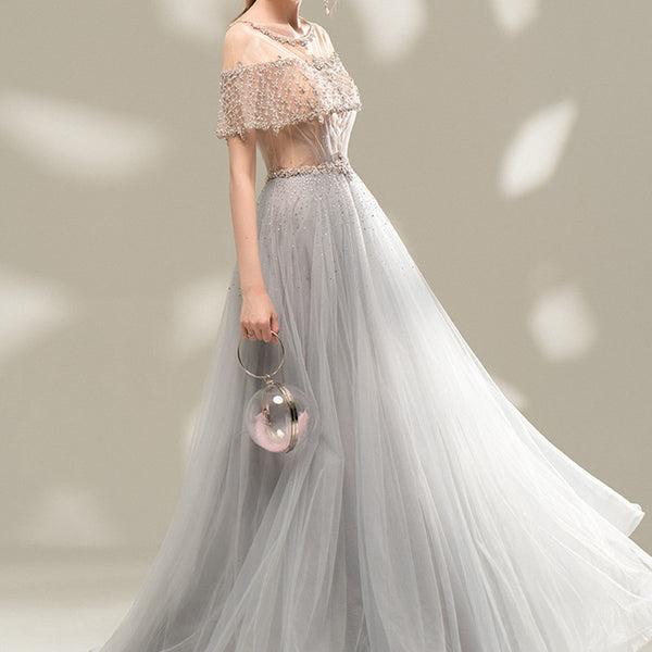 Vestido de Noche Gris Largo Elegancia y Temperamento