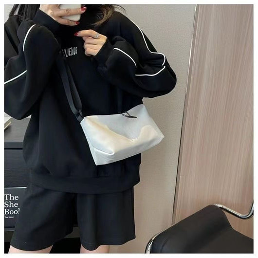 Bolsa Mensajera de Nylon Minimalista - Image 24