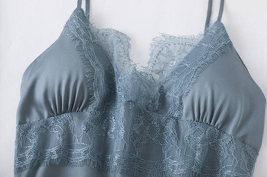 Camisón de Encaje para Mujer con Tirantes Finos - Image 12