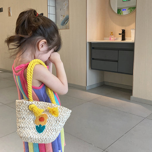 Bolsa Mensajera Infantil Tejida a Mano en Fibra Natural - Image 4