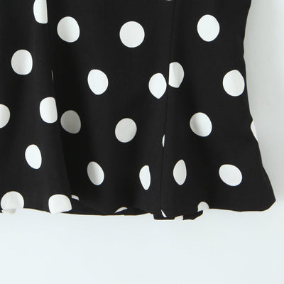 Blusa Elegante con Lunares y Escote Halter - Image 4