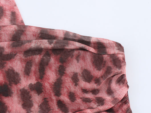 Blusa Escotada con Estampado Animal Print - Image 15