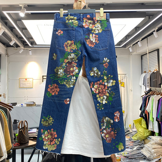 Jeans de Verano con Diseño Floral Dibujado a Mano - Image 5