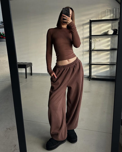Conjunto Deportivo Mujer: Blusa Manga Larga Ajustada + Pantalón Holgado Cintura Alta - Image 11