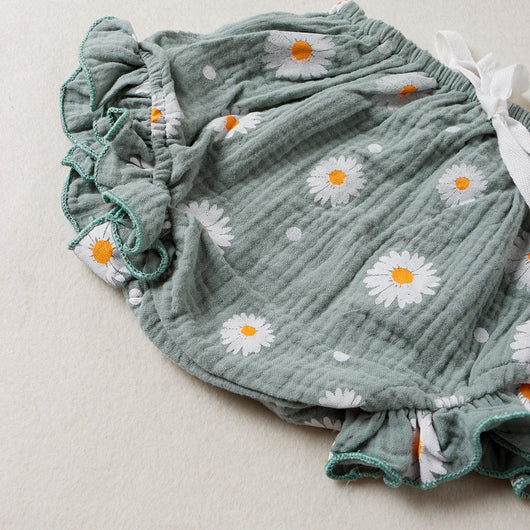 Conjunto de Dos Piezas para Niña con Tirantes y Shorts Estampado - Image 9