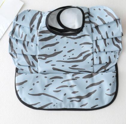 Babero Impermeable con Bolsillo Alas de Ángel para Bebé - Image 29