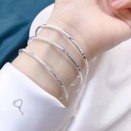 Pulsera de Plata Esterlina con Tres Círculos y Gipsófila - Image 6