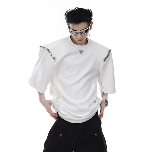 Playera Deconstruida para Hombre con Hombreras y Paneles Dorados - Image 6