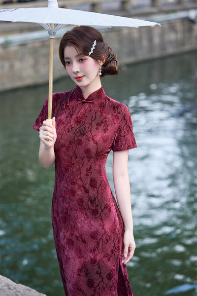 Vestido Cheongsam Retro Rojo con Flores Terciopeladas - Manga Corta Midi Clásico - Image 11