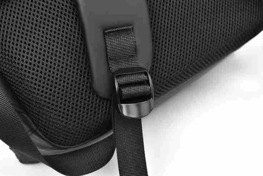 Mochila de Gran Capacidad Impermeable Diseño Minimalista - Image 12
