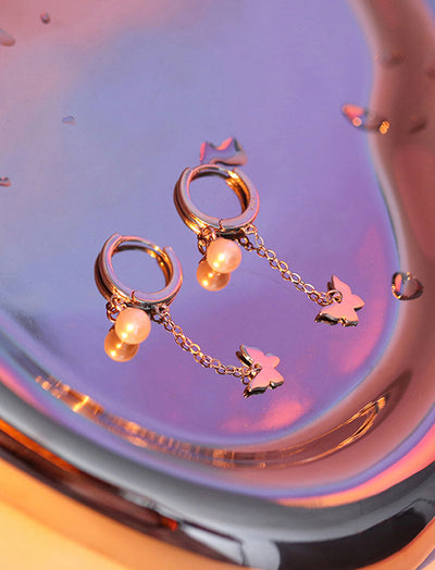 Aretes Mariposa con Perla y Borla Corta - Image 14
