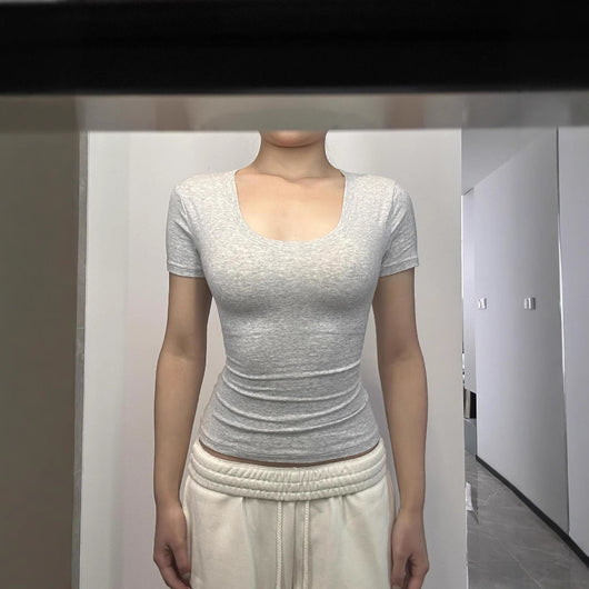 Top Deportivo Ajustado con Cuello Alto y Cintura Marcada - Image 3