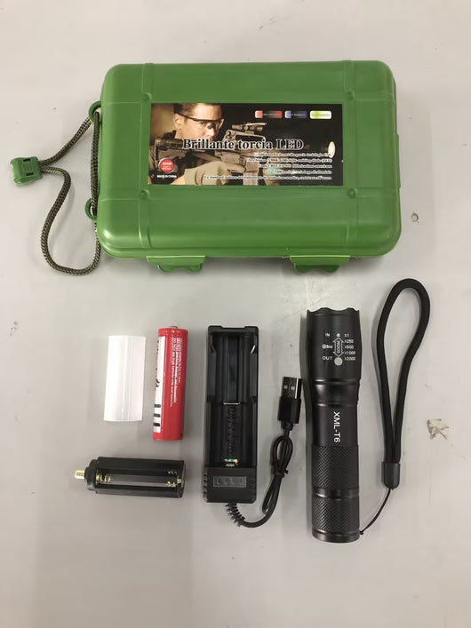 Linterna Táctica Recargable Ultra Potente - Impermeable para Defensa y Aventura - Image 9