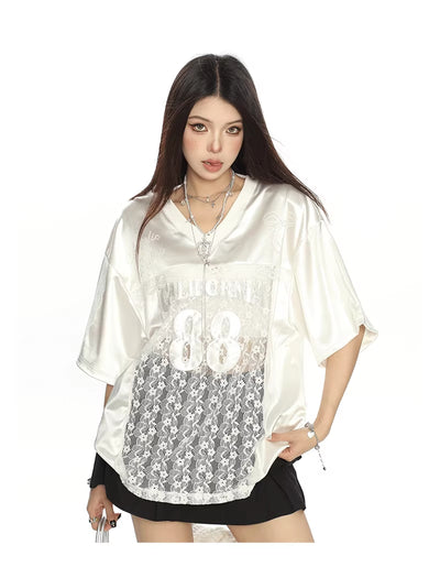 Camiseta Retro Americana con Bordado de Letras y Encaje - Image 9