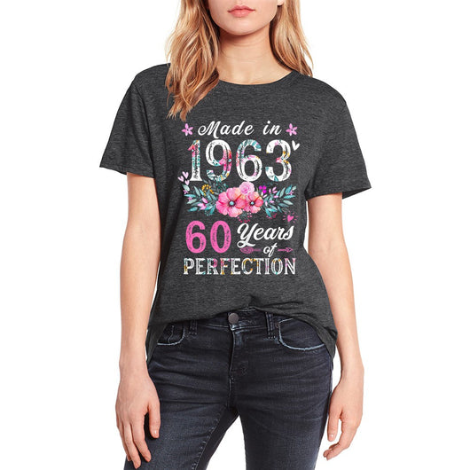 Camiseta Retro Estampado Floral 1973 para Mujer - Image 9