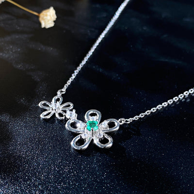 Collar de Plata S925 con Colgante Esmeralda - Diseño Floral Elegante para Toda la Familia - Image 4
