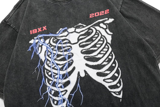 Camiseta Manga Corta Estampado Calavera Desgastada para Hombre - Image 11