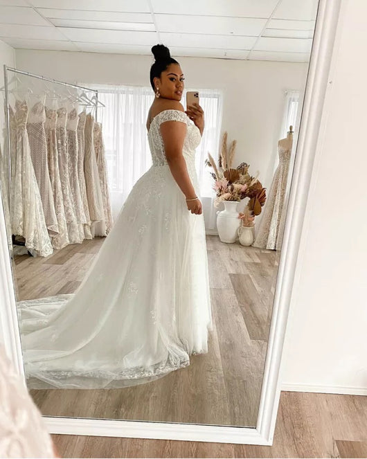 Vestido de Novia Talla Grande Corte A Hombros Descubiertos - Image 3