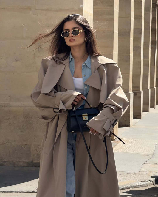 Gabardina Larga Beige con Cinturón y Capa - Image 22