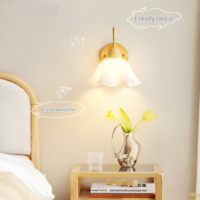 Lámpara de Noche Nórdica en Madera Natural Estilo Minimalista - Image 3