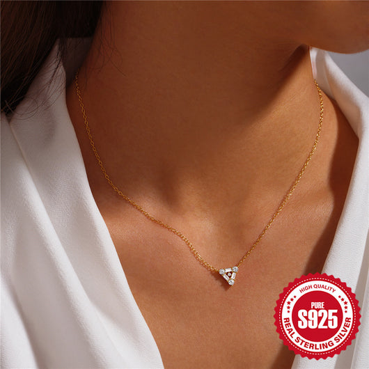 Collar Corto de Plata S925 Personalizado con Diamante Triangular para Mujer