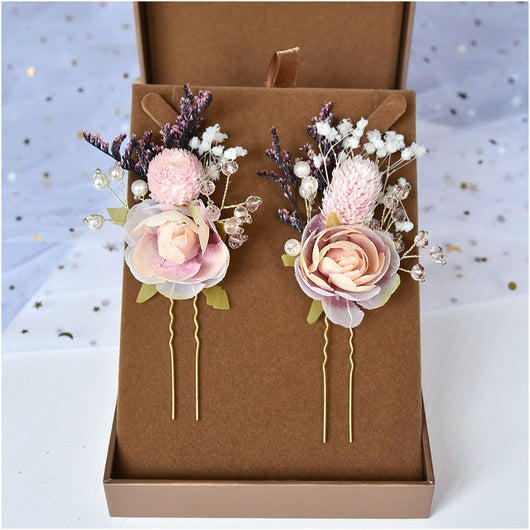Tocado Nupcial de Tres Piezas con Flores Secas y Rosas - Image 2